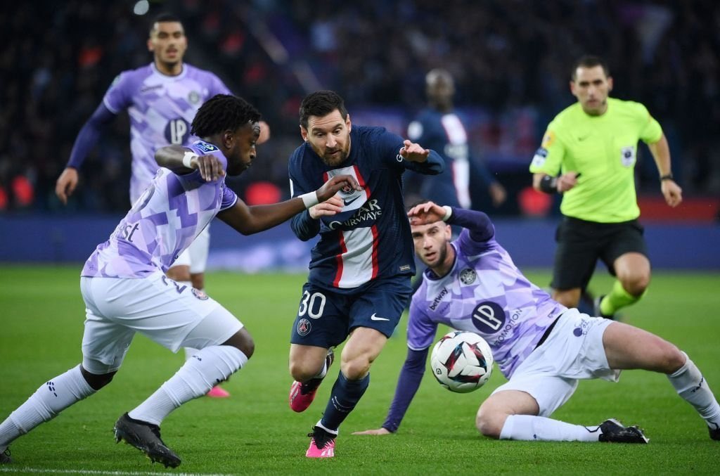 sergio ramos tackles 0086