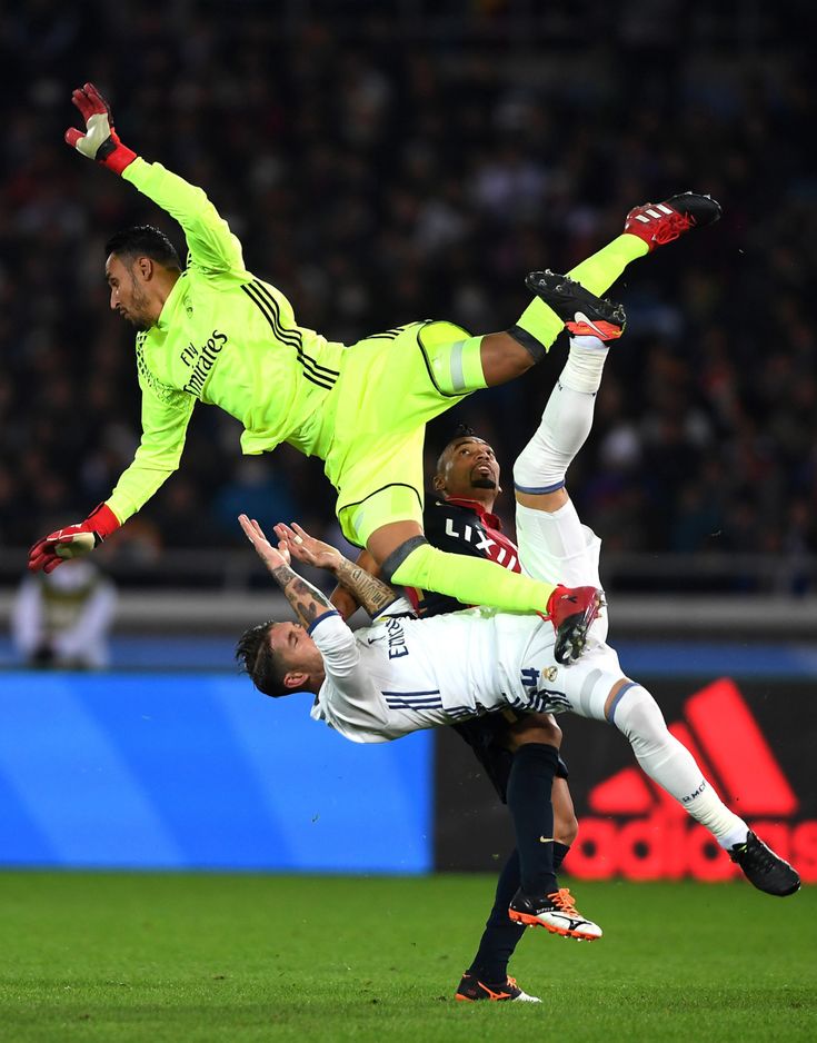 sergio ramos tackles 0090