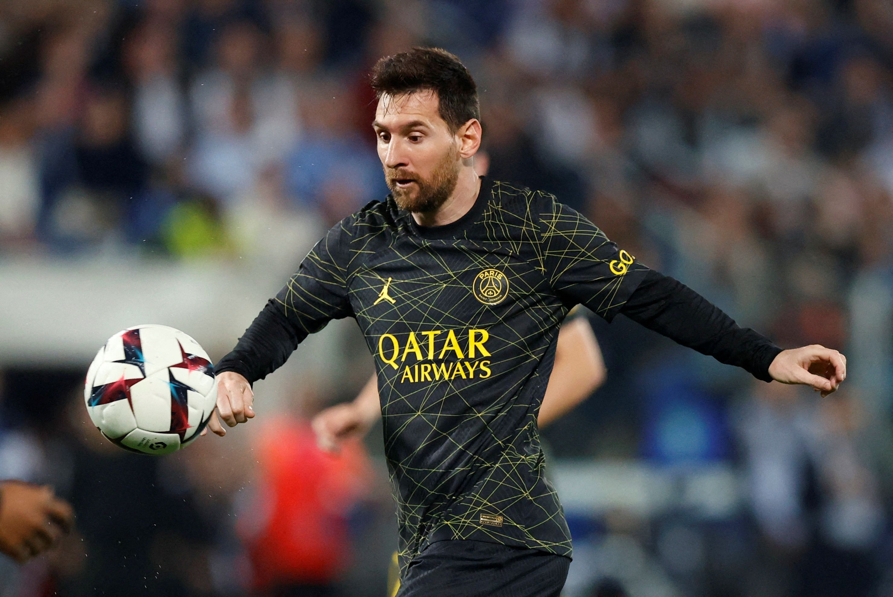 show me pictures of messi 0024