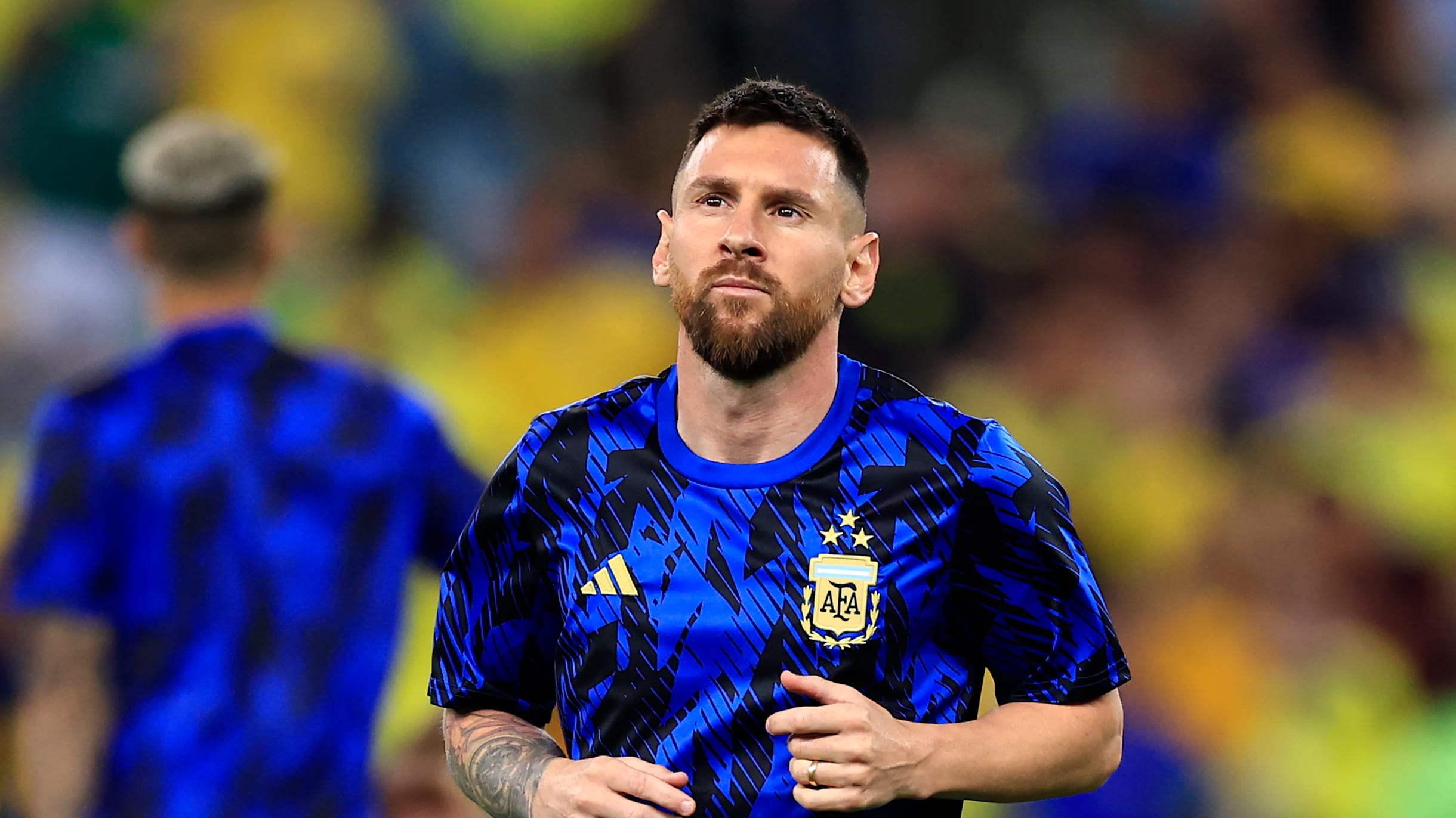 show me pictures of messi 0030