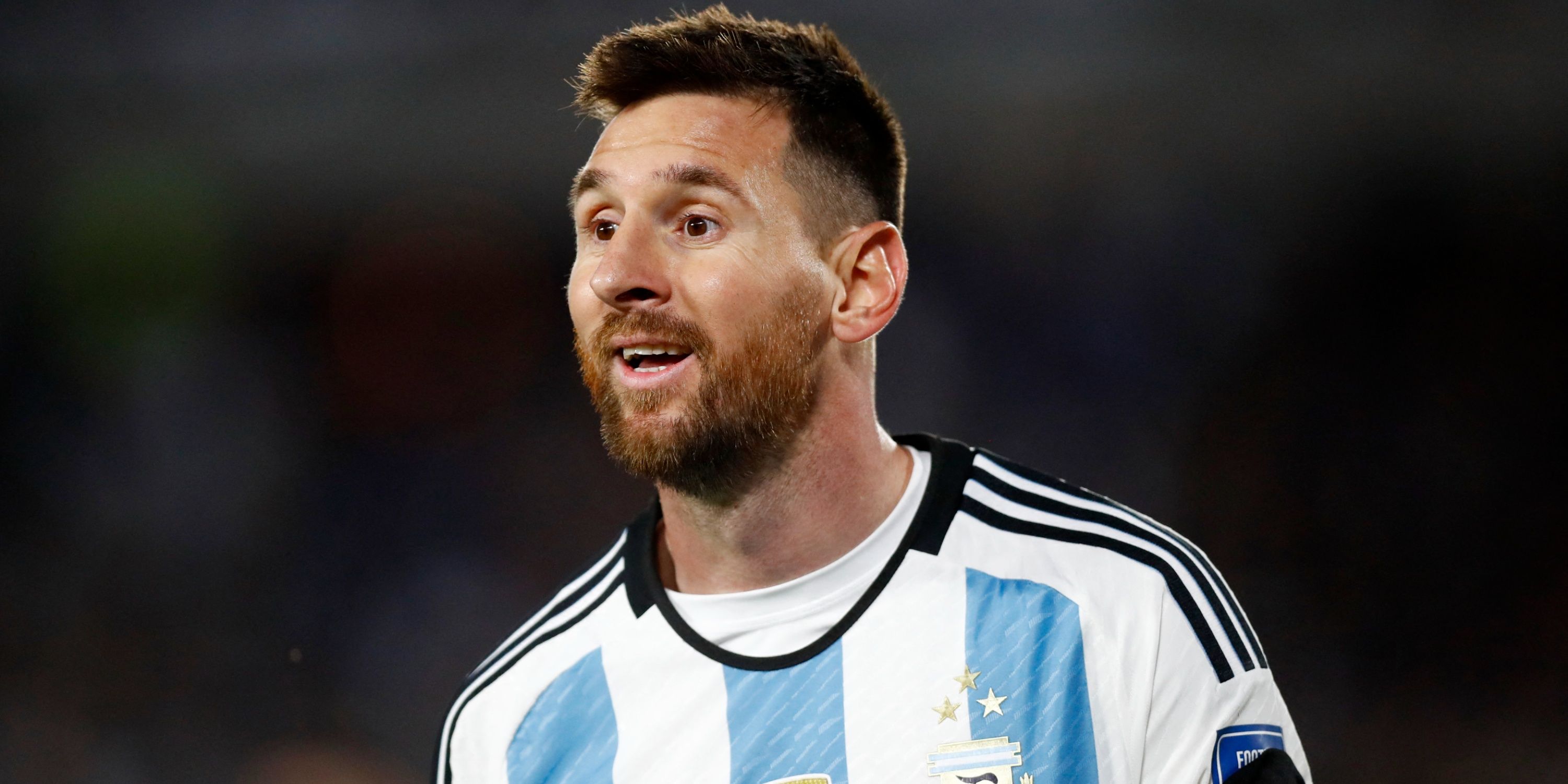 show me pictures of messi 0033