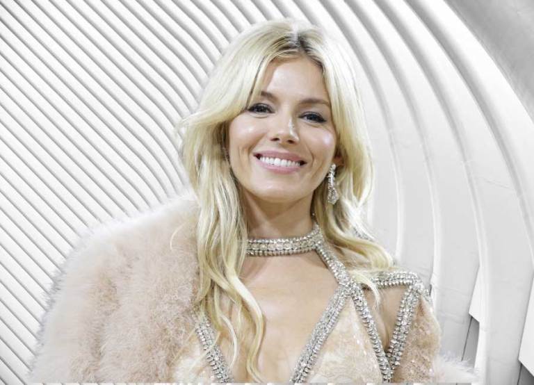 sienna miller sexy pics 0044