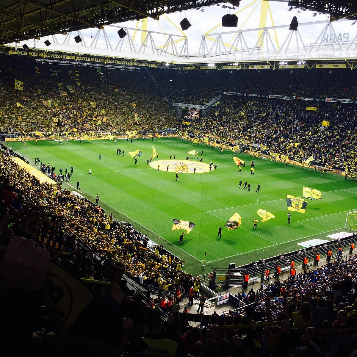 Signal Iduna Park capacity