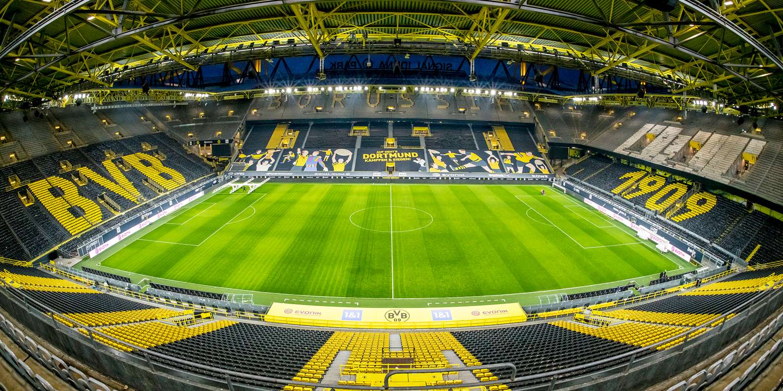 Signal Iduna Park tours