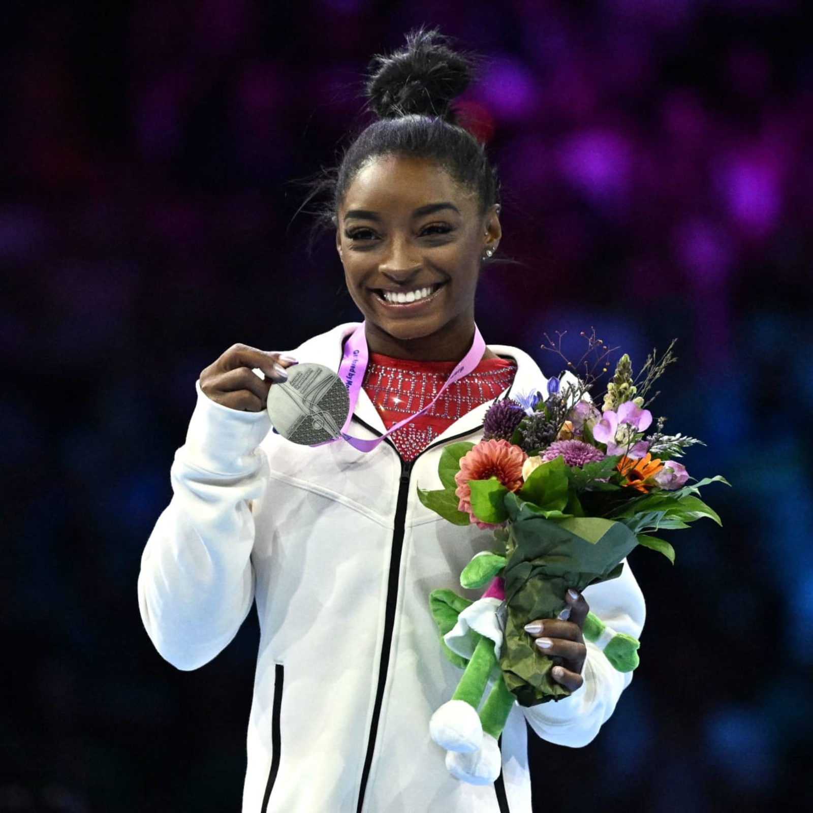 simone biles bar 0017