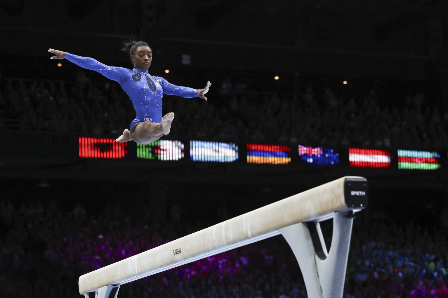 simone biles bar 0034