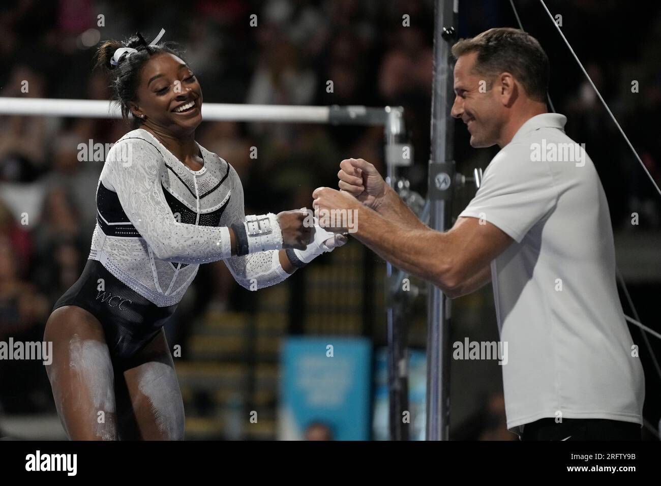 simone biles bar 0039