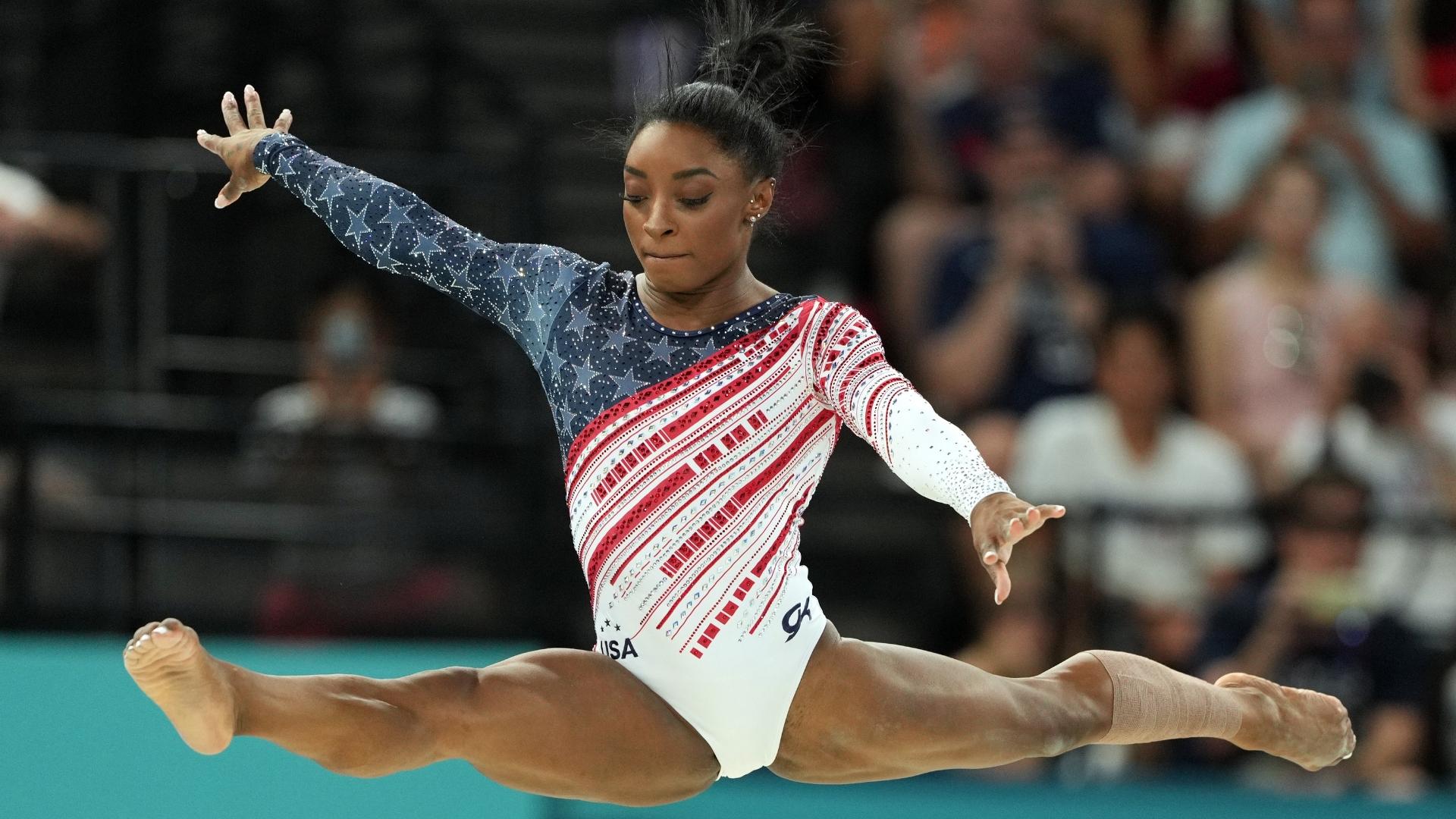 simone biles pictures