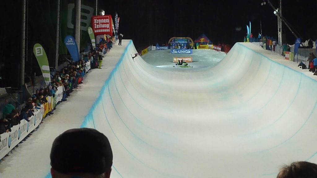 skiing half pipe 0022