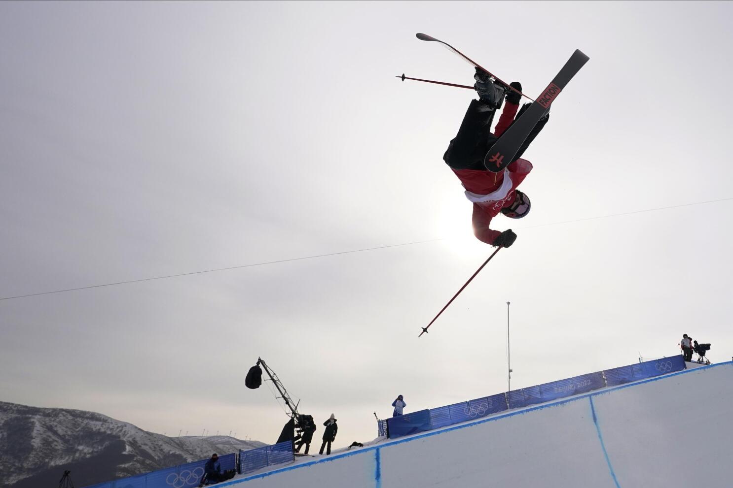 skiing half pipe 0029