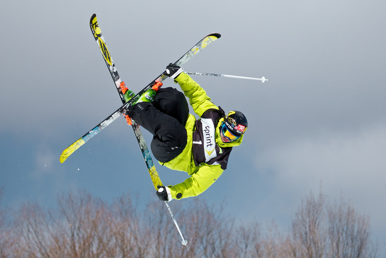 skiing half pipe 0034