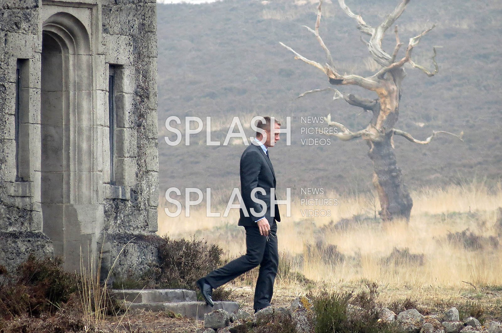 skyfall lodge 0018