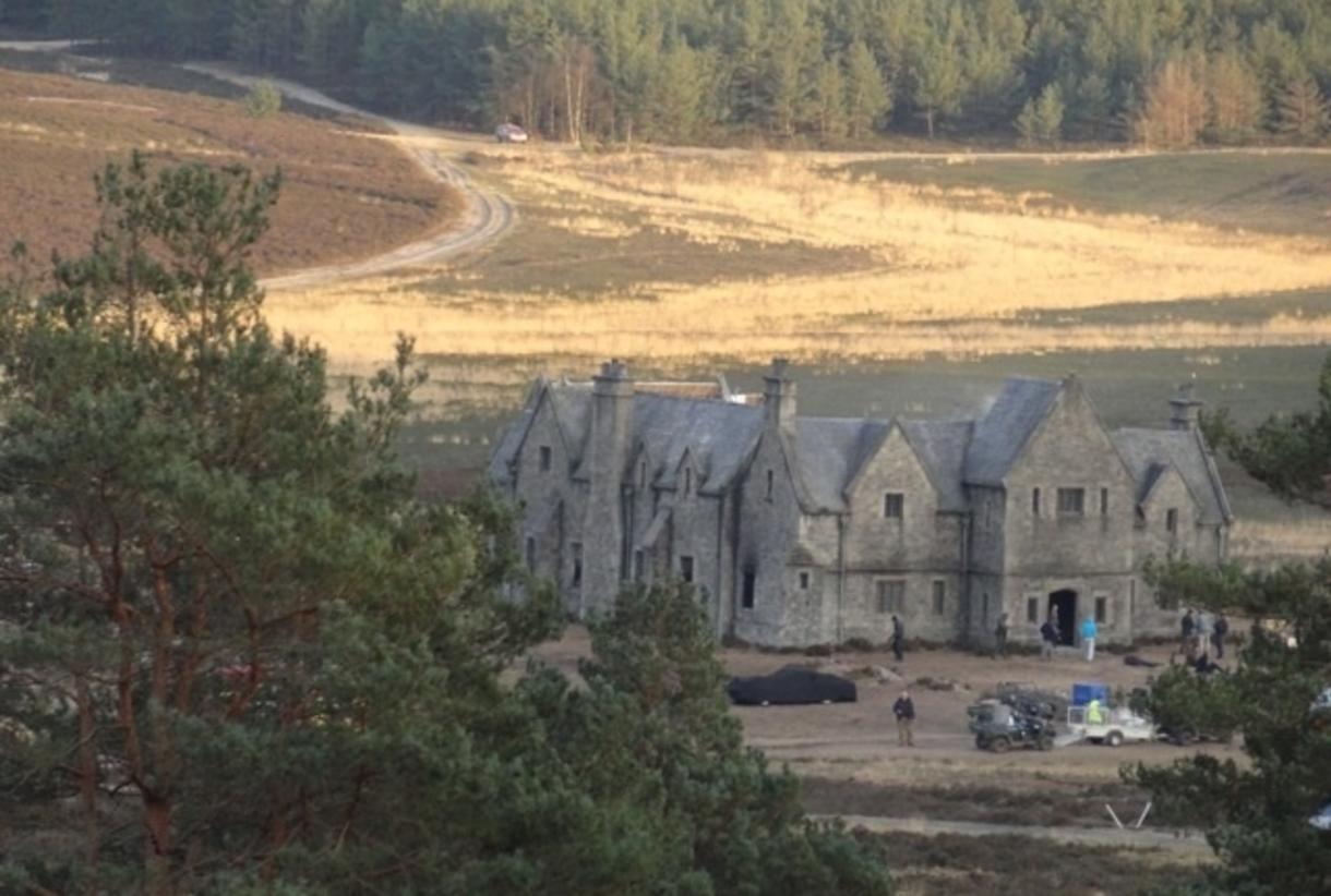 skyfall lodge 0023