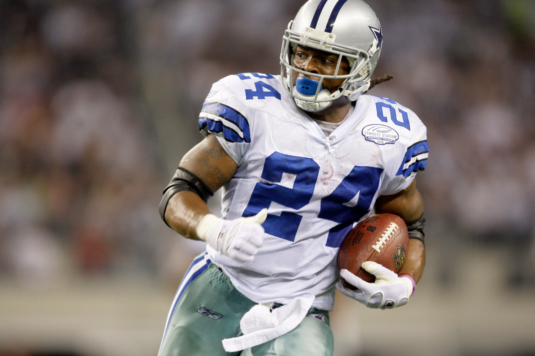 small cowboys running back 0012