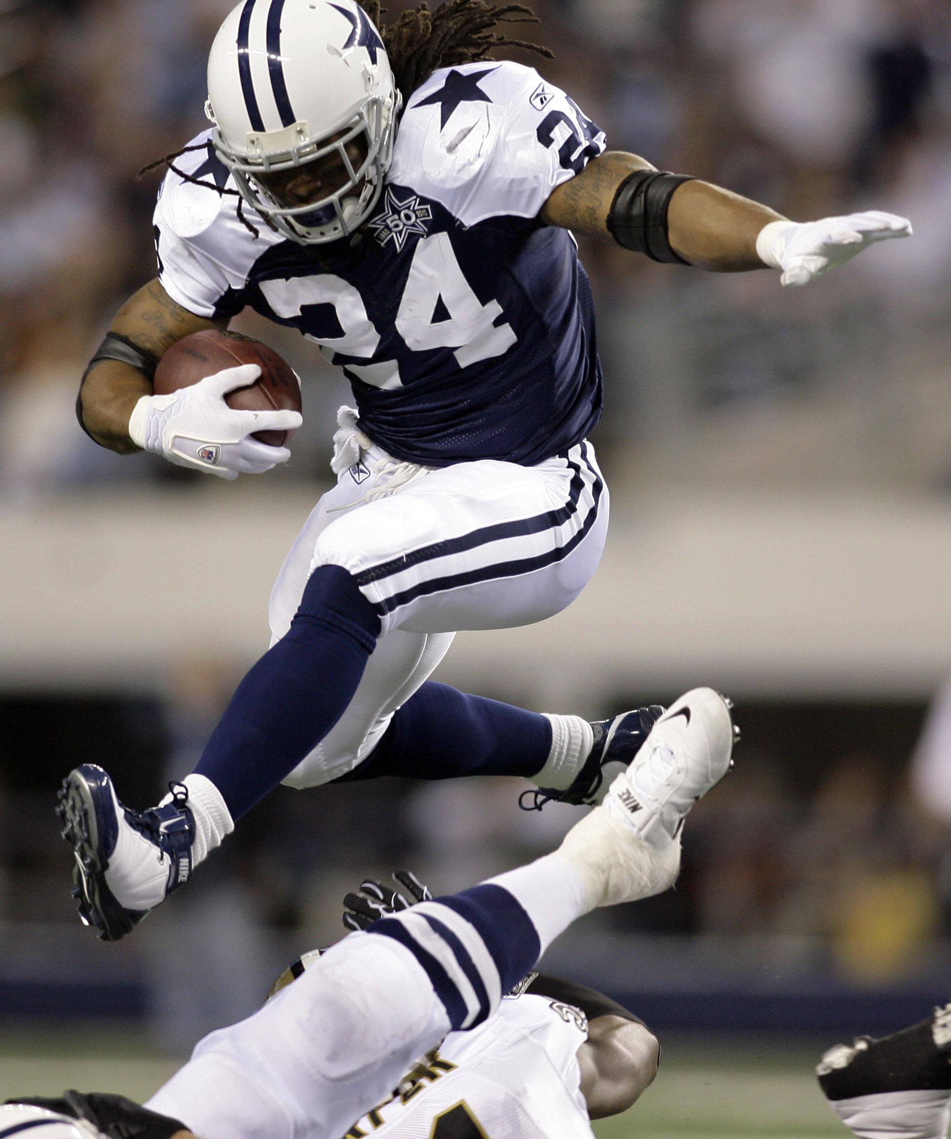 small cowboys running back 0015