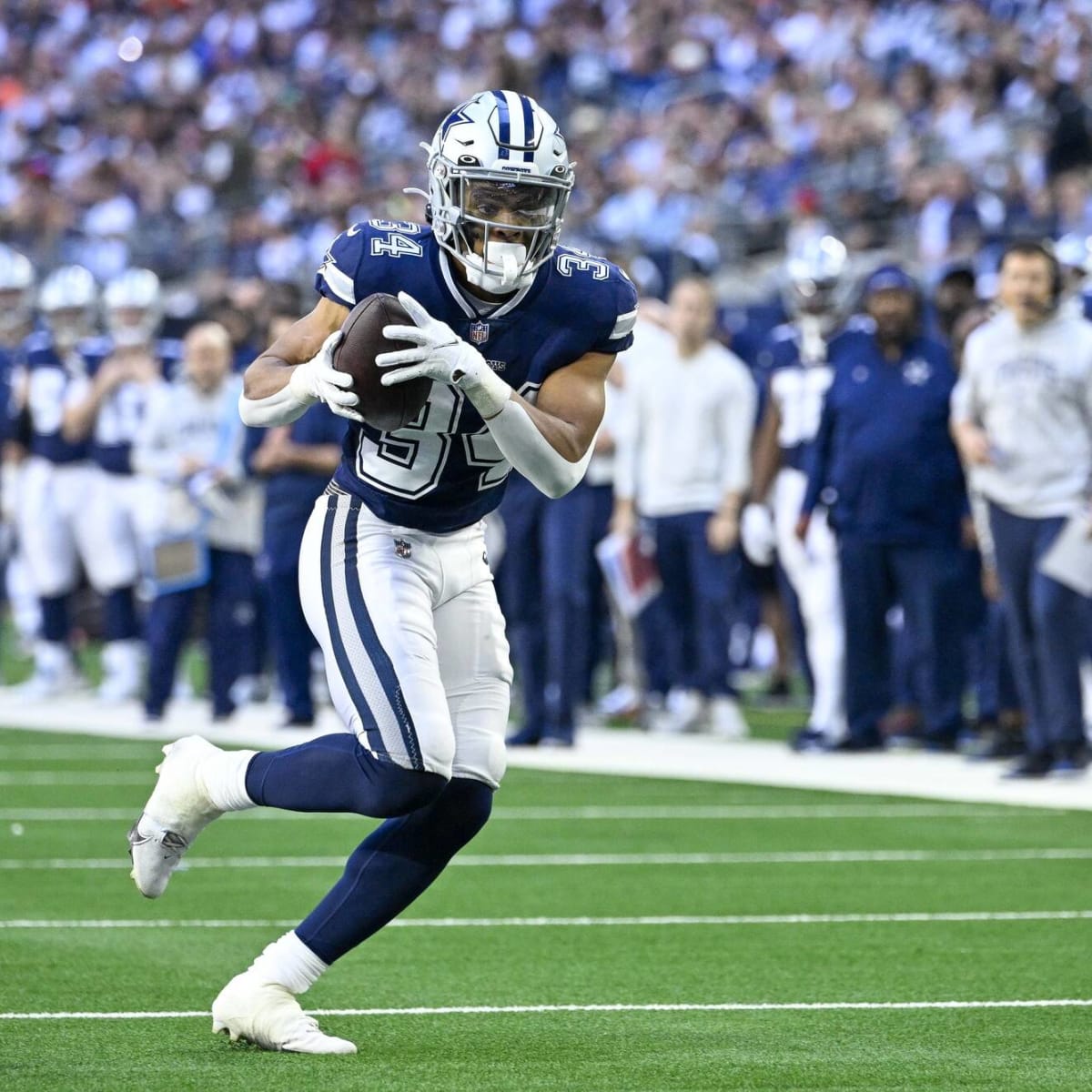 small cowboys running back 0045