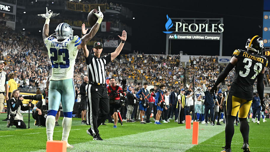 small cowboys running back 0047