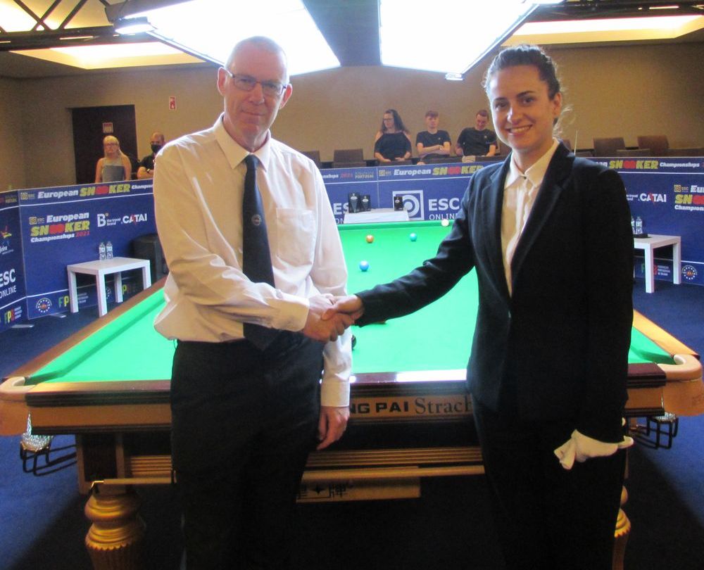 snooker referee female 0028
