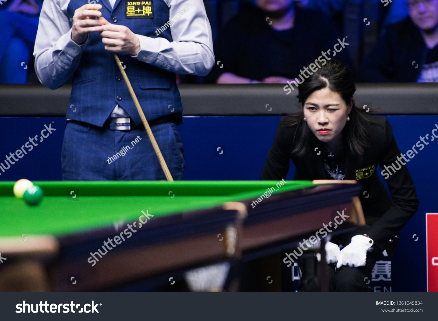 snooker referee female 0031