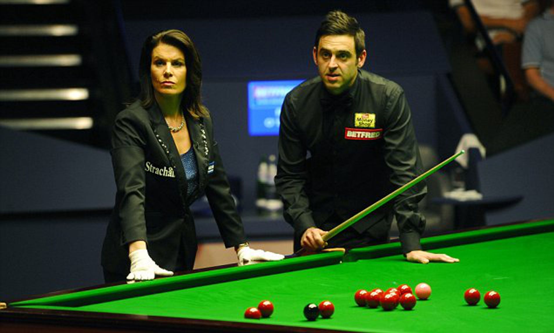 snooker referee female 0033