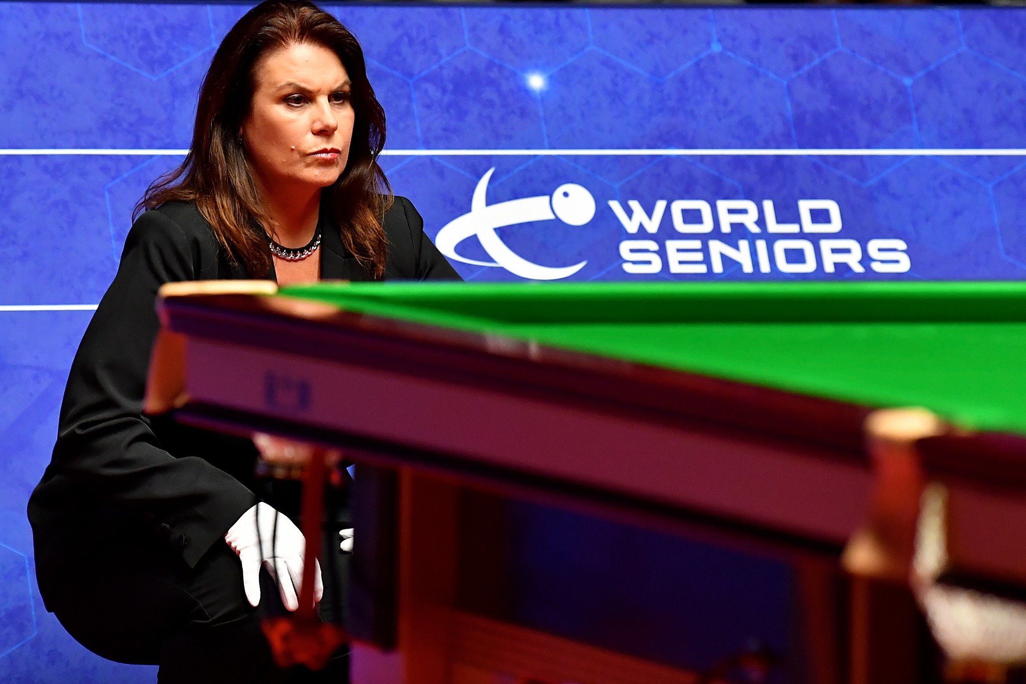 snooker referee female 0036