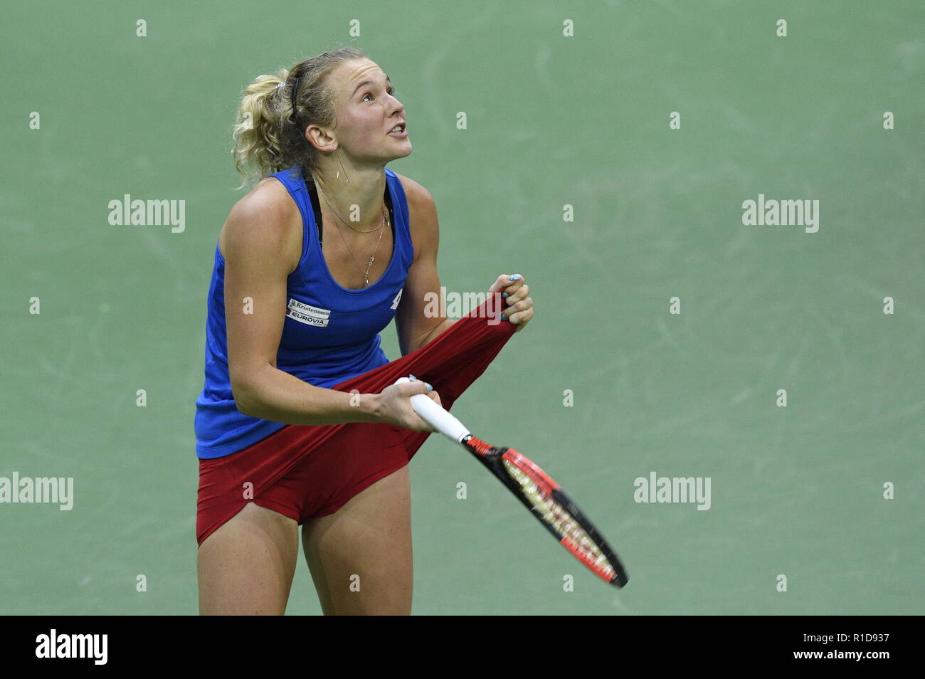 Sofia Kenin sportswear review
