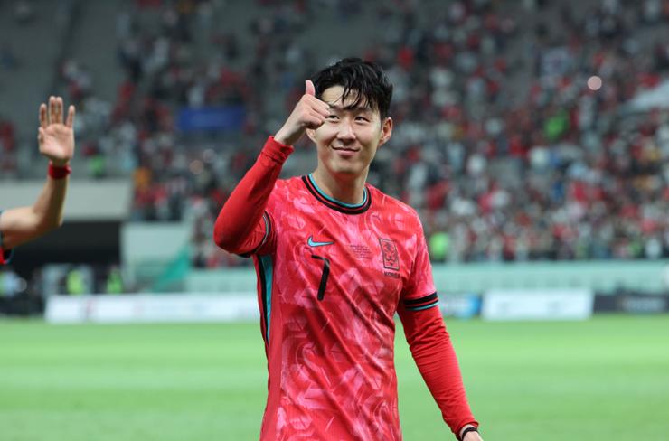 Son Heung-min photo 0032