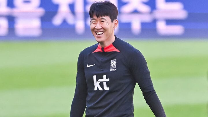 Son Heung-min photo 0045