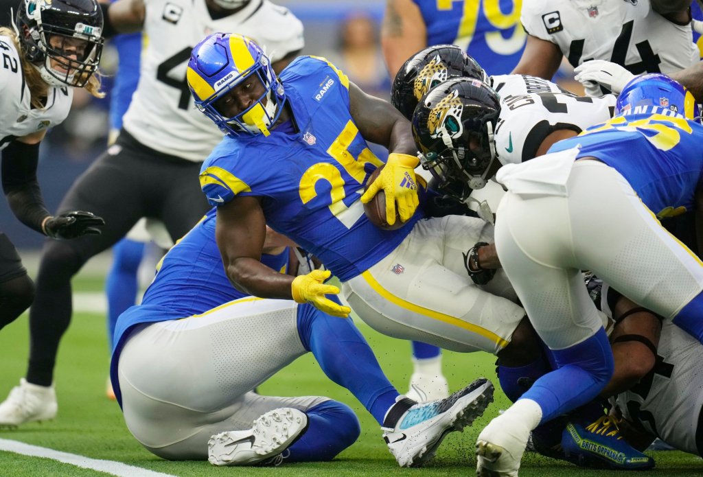 sony michel chargers 0017