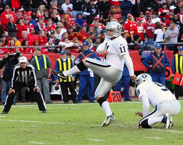 spiking the football after touchdown 0009