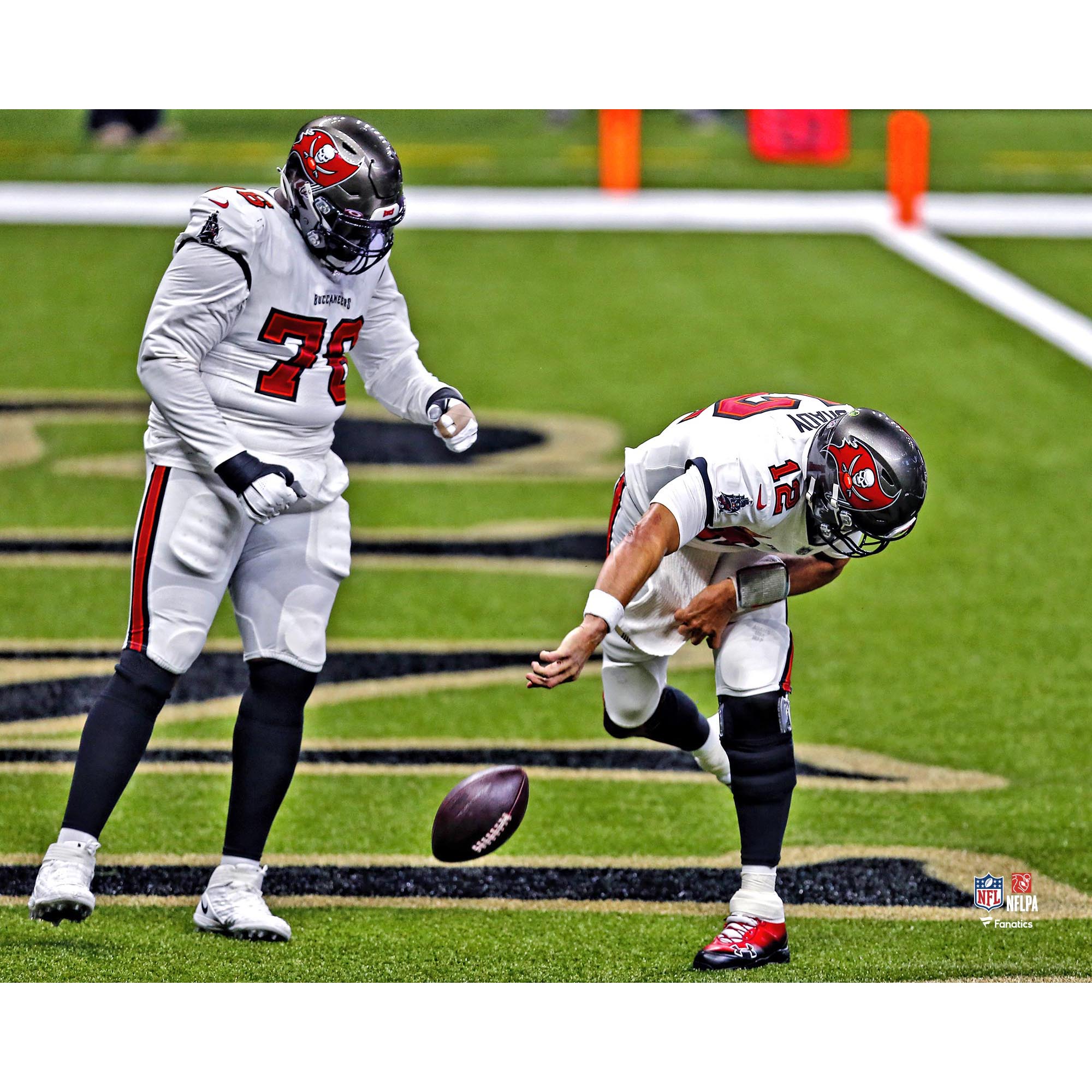 spiking the football after touchdown 0013