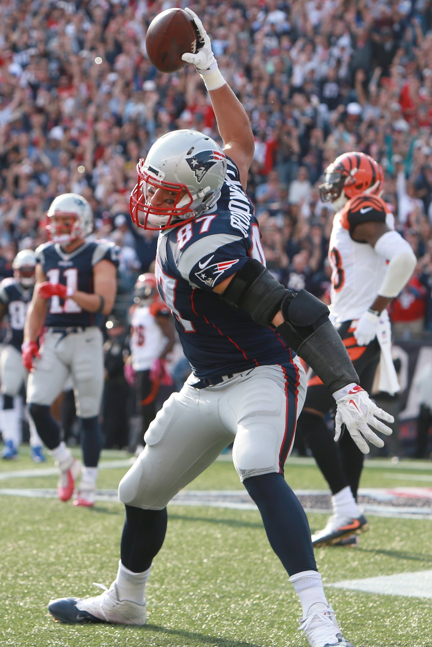 spiking the football after touchdown 0047