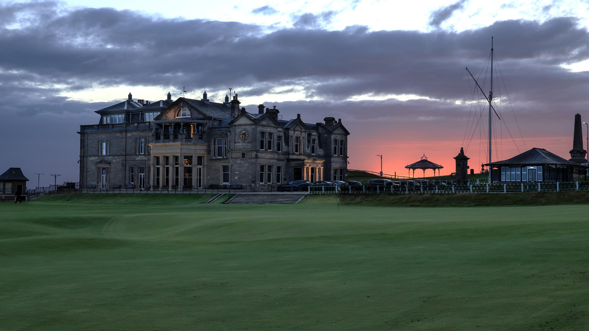 St Andrews golf course overview.