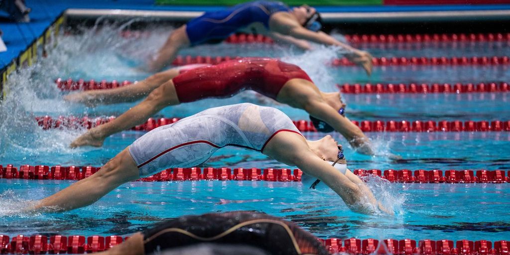 standout female swimmers