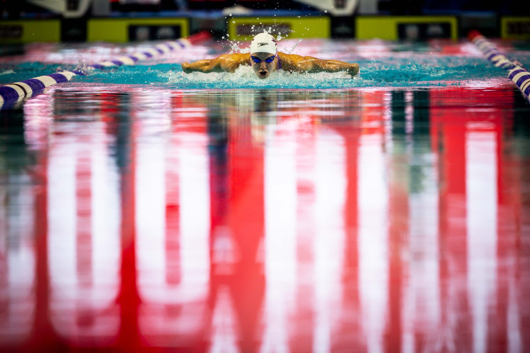 Streaming swimming events