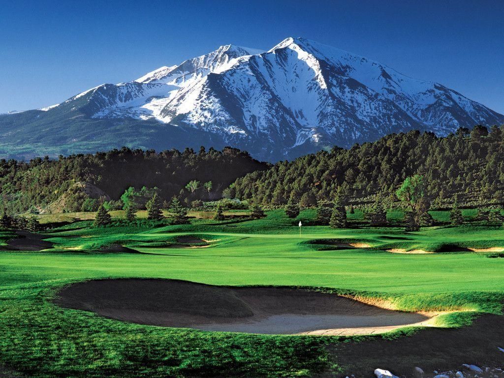 stunning golf greens.