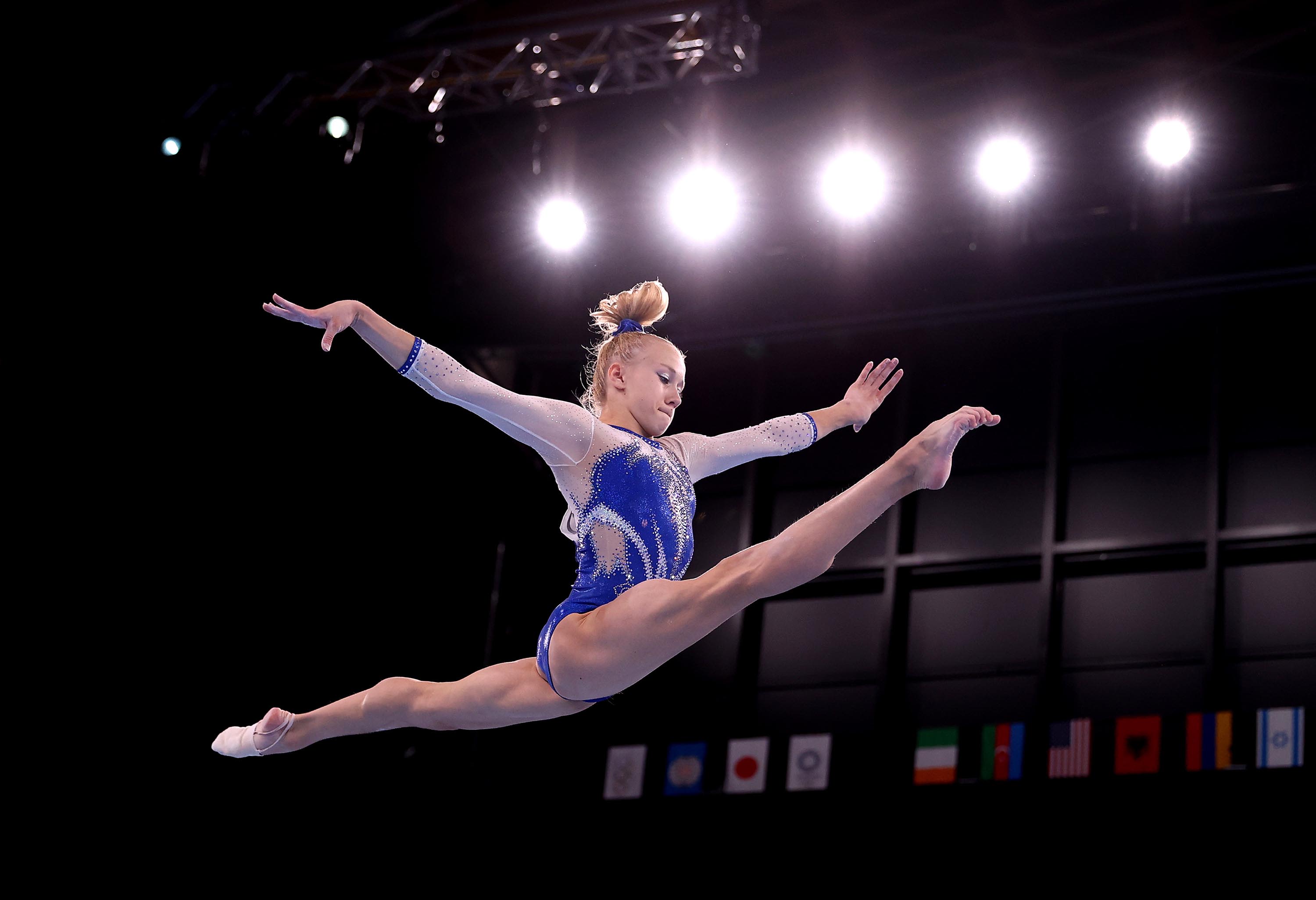 stunning gymnastics actions