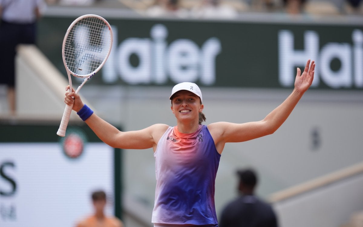 swiatek vondrousova 0027