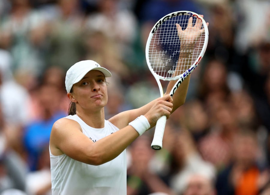 swiatek vondrousova 0047