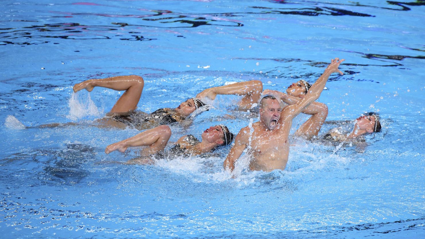 swimming image 0032