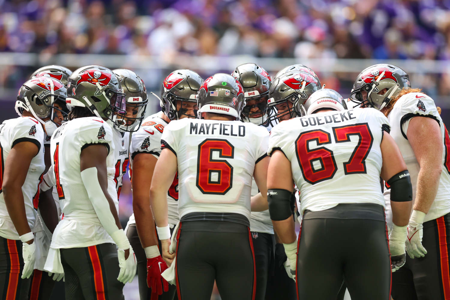 tampa bay buccaneers offensive line 0011