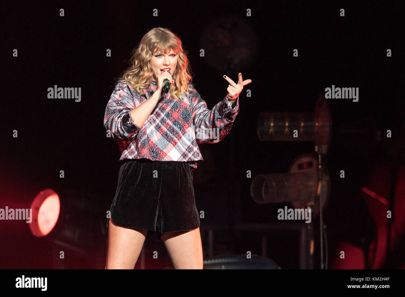 Taylor Swift fans in San Jose