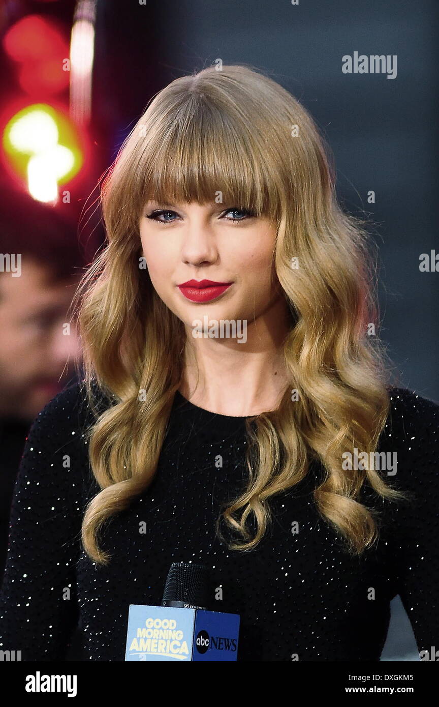 taylor swift square photo 0011