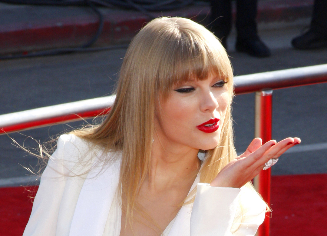 taylor swift square photo 0020