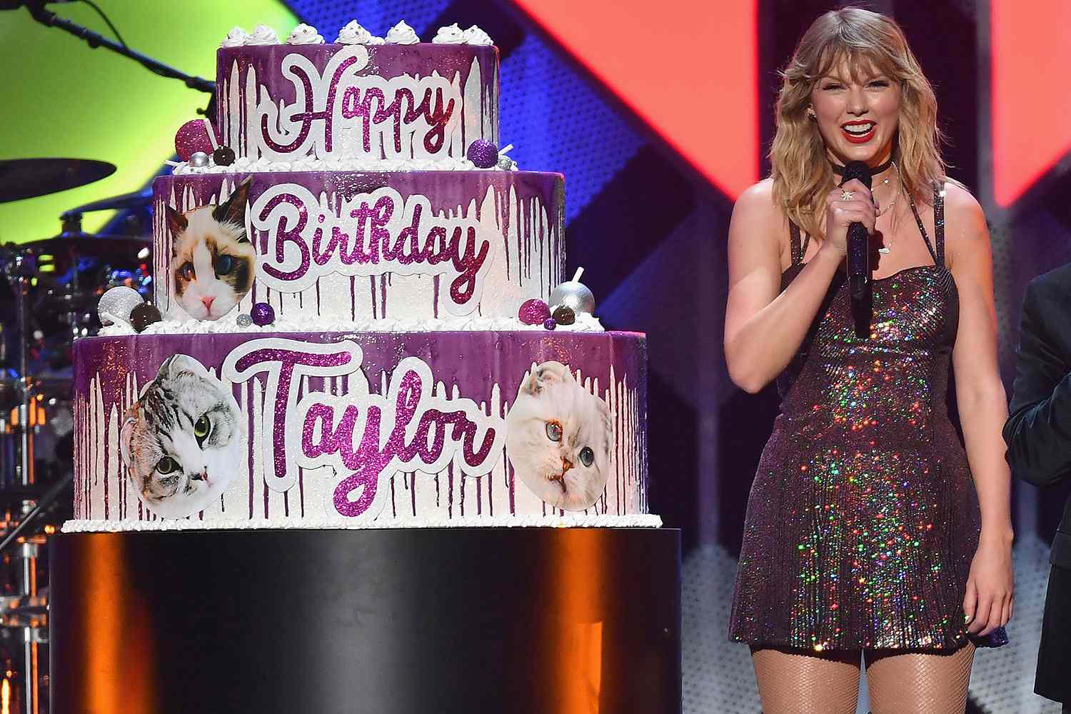 taylor swift square photo 0023