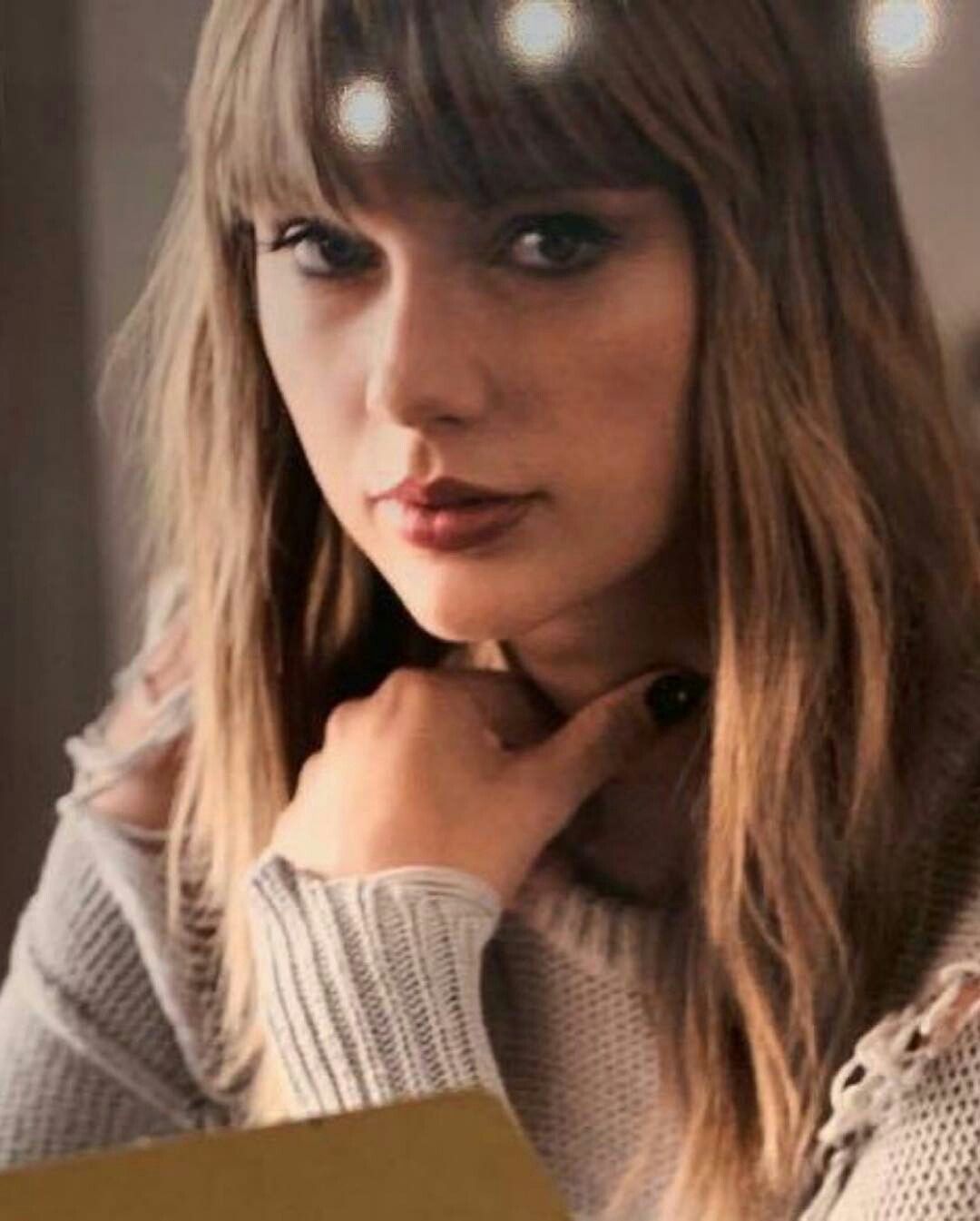 taylor swift square photo 0025
