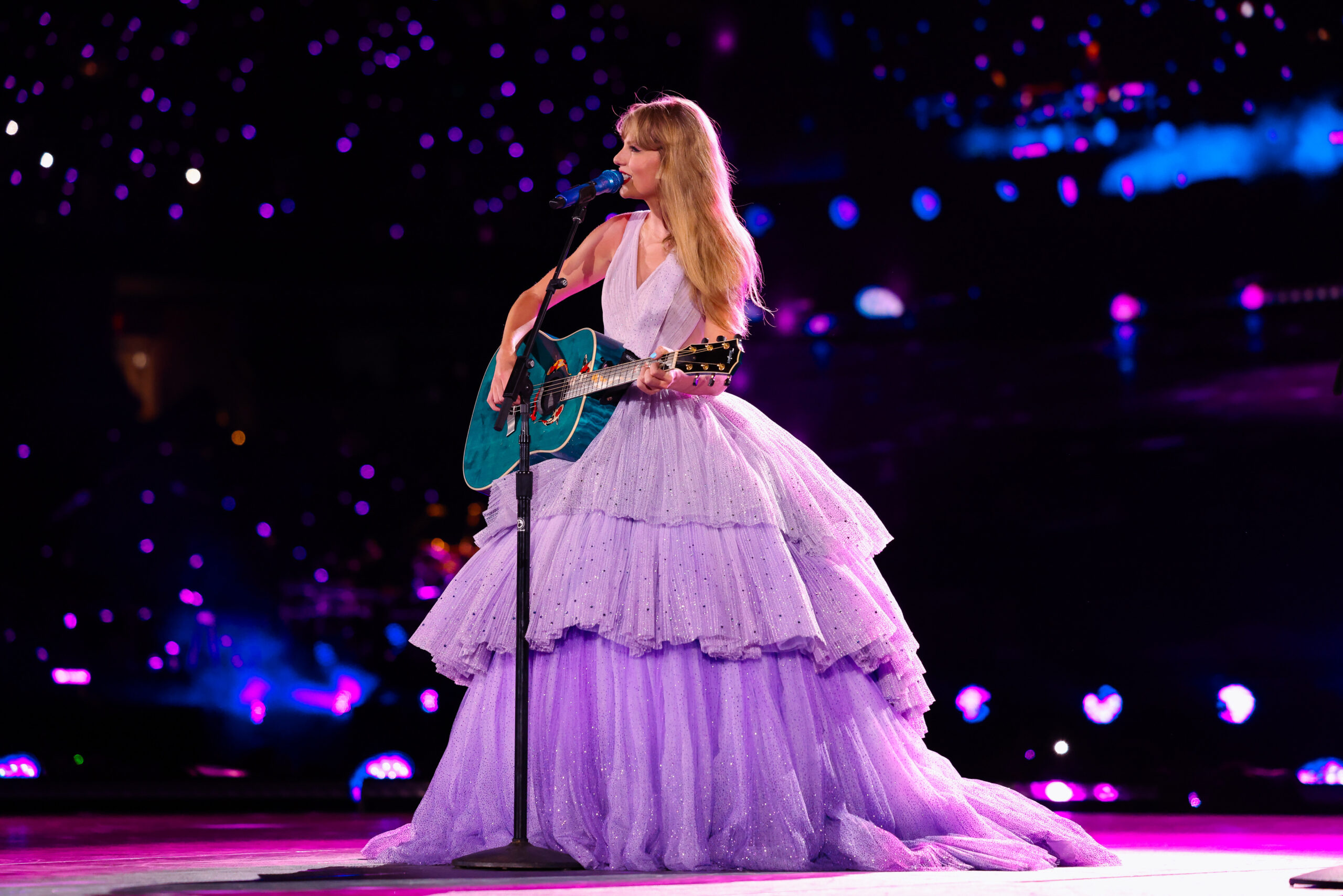 Taylor Swift tour dates Inglewood.