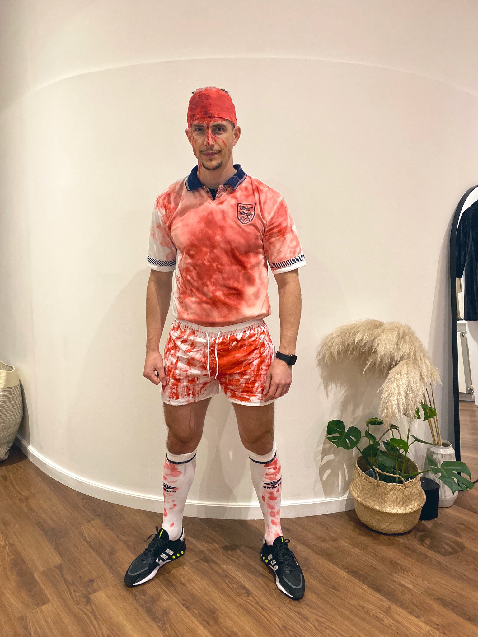 terry butcher blood 0010