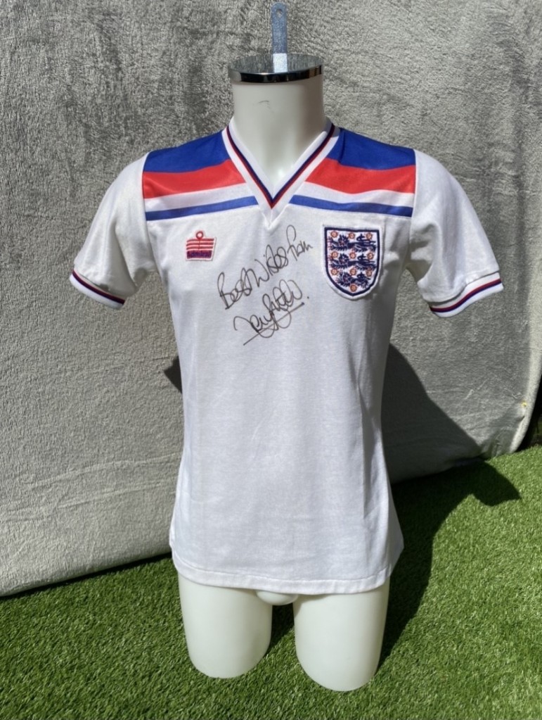terry butcher blood 0038