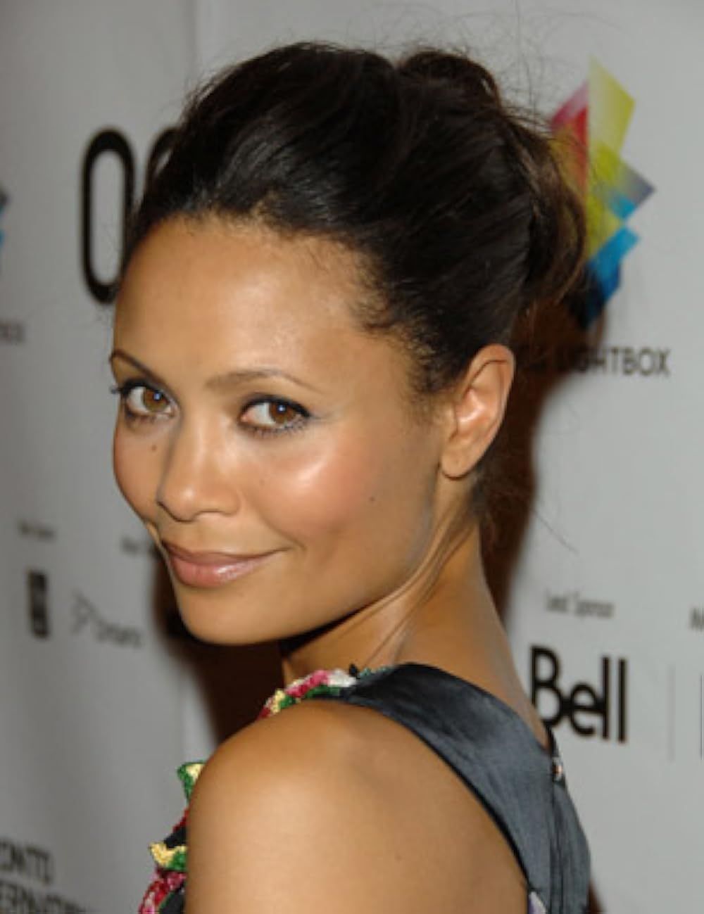 thandie newton hot pics 0011